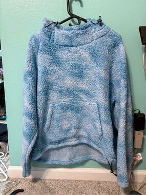 VS Cozy Blue Sherpa Pullover Sweater